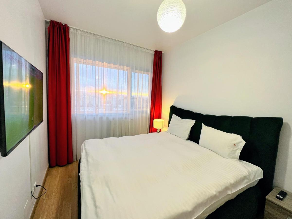 Red Hotel Accommodation Cluj-Napoca Exterior photo