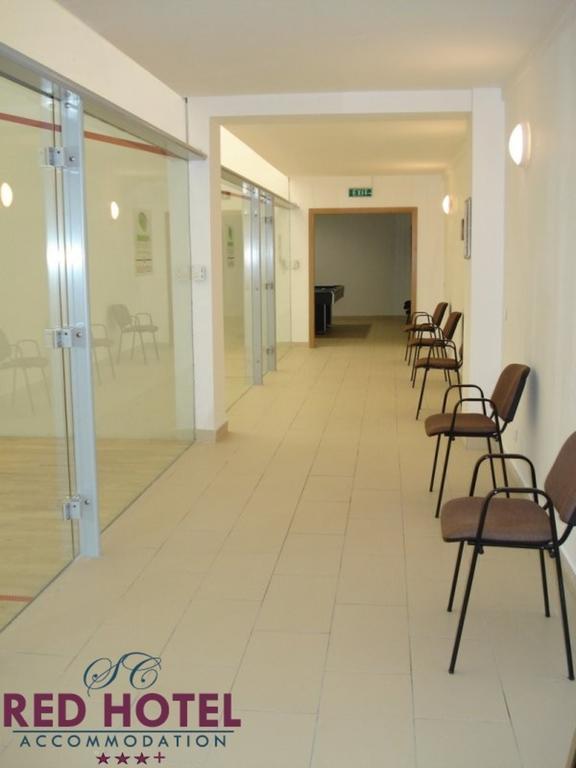 Red Hotel Accommodation Cluj-Napoca Exterior photo